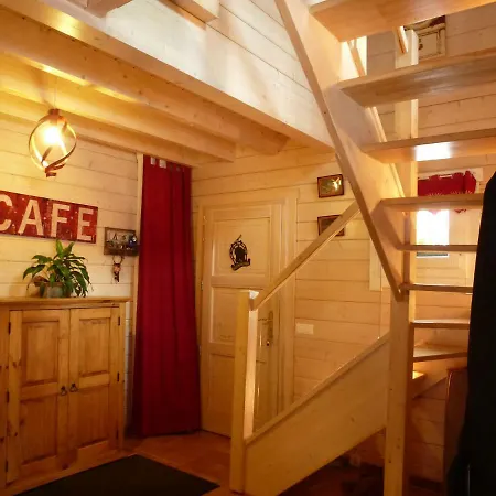 Le De Philippe Chalet *